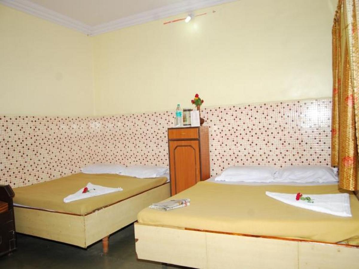 שירדי Hotel Utsav מראה חיצוני תמונה